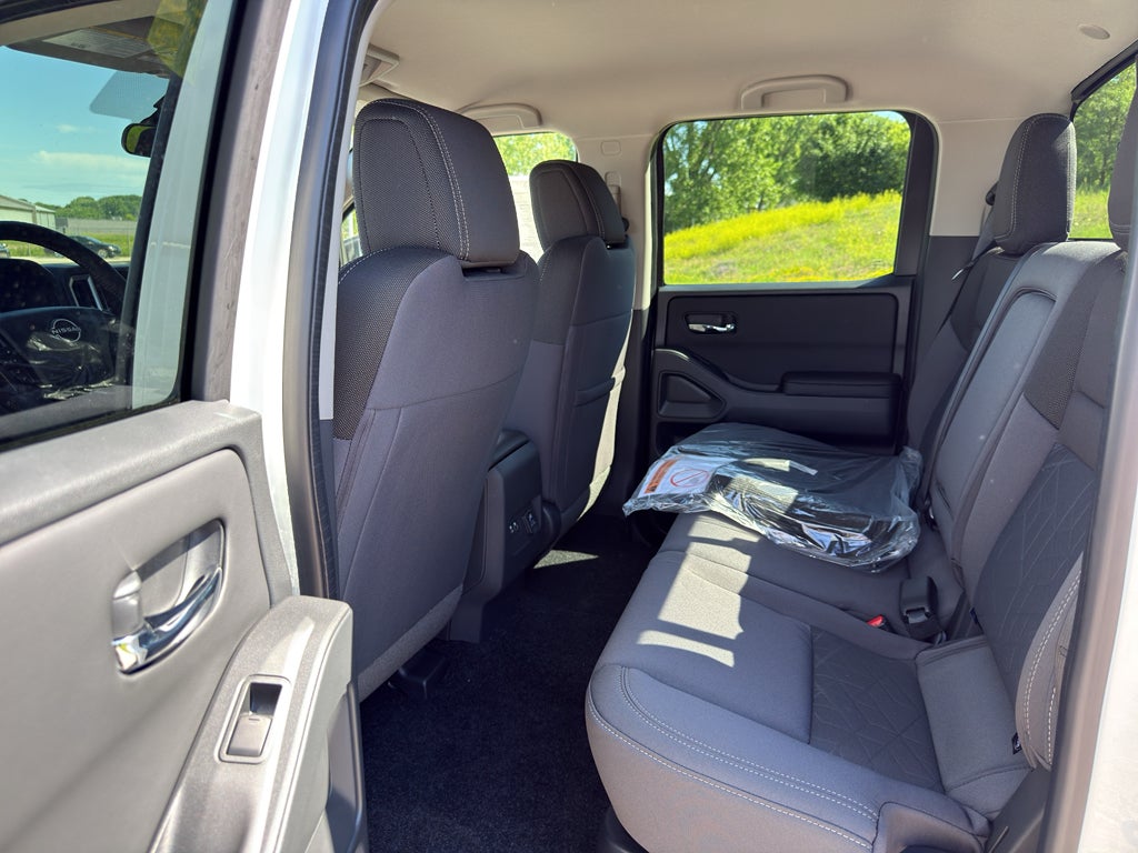 2026 Nissan Frontier Crew Cab 4x4 SV