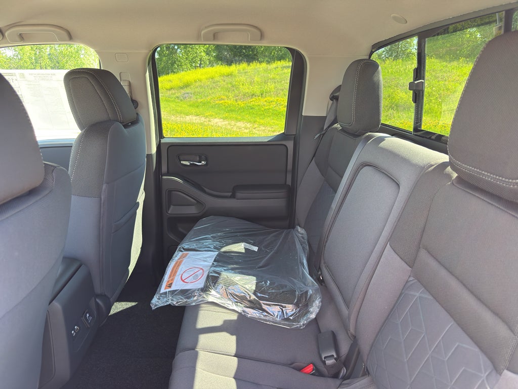 2026 Nissan Frontier Crew Cab 4x4 SV