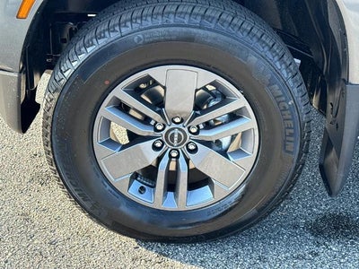 2027 Nissan Frontier Crew Cab 4x4 SV