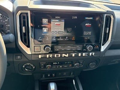 2027 Nissan Frontier Crew Cab 4x4 SV