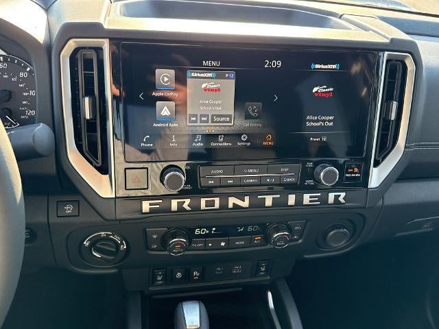 2027 Nissan Frontier Crew Cab 4x4 SV