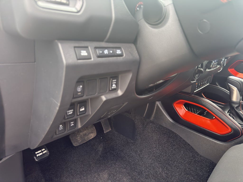 2023 Nissan Frontier Crew Cab 4x4 PRO-4X Auto *Ltd Avail*