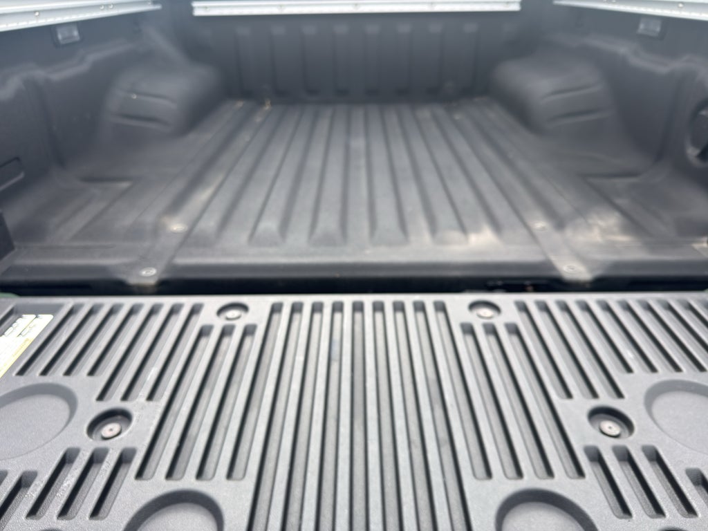 2023 Nissan Frontier Crew Cab 4x4 PRO-4X Auto *Ltd Avail*