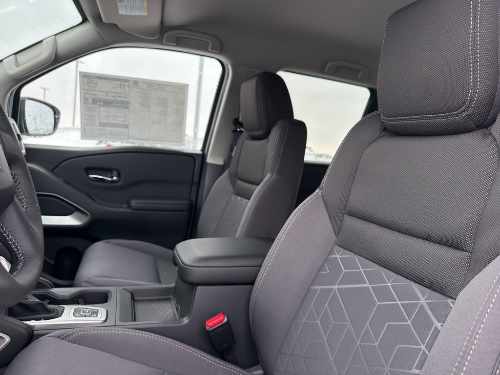 2026 Nissan Frontier Crew Cab 4x4 SV