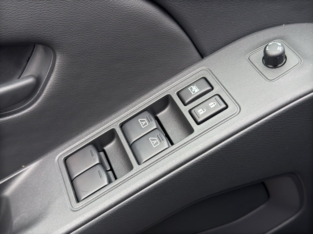 2026 Nissan Frontier Crew Cab 4x4 SV