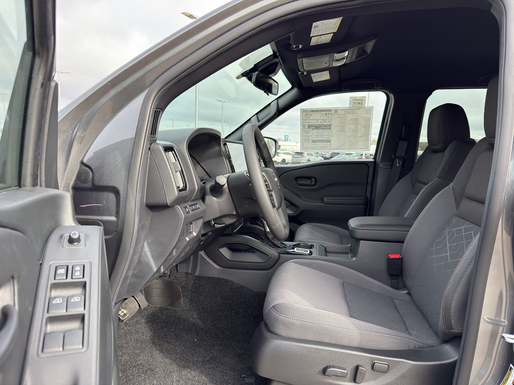2026 Nissan Frontier Crew Cab 4x4 SV