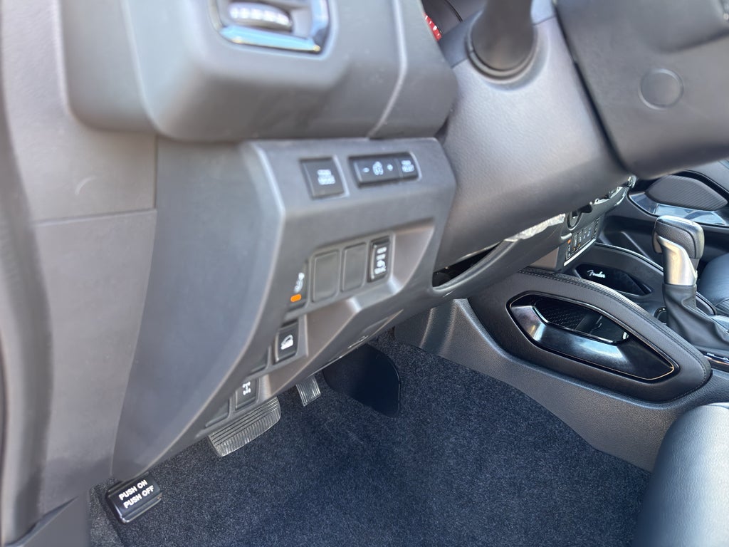 2022 Nissan Frontier Crew Cab 4x4 PRO-4X Auto