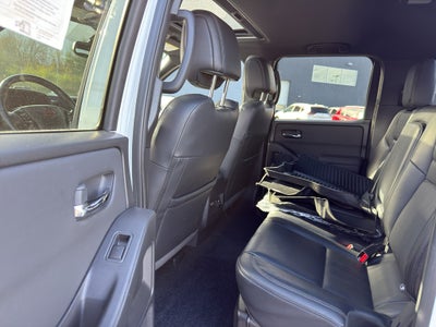 2022 Nissan Frontier Crew Cab 4x4 PRO-4X Auto