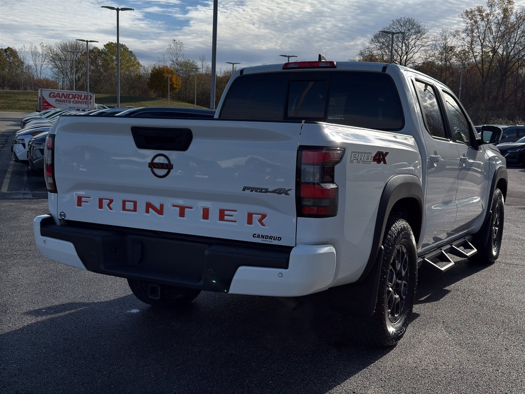 2022 Nissan Frontier Crew Cab 4x4 PRO-4X Auto
