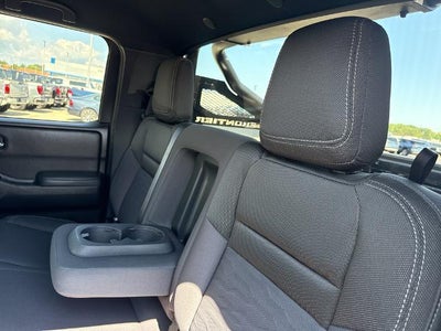 2023 Nissan Frontier Crew Cab 4x4 SV Auto *Ltd Avail*