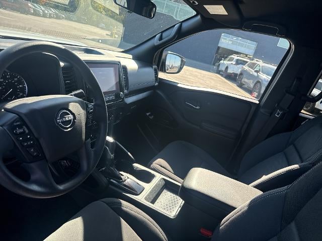 2023 Nissan Frontier Crew Cab 4x4 SV Auto