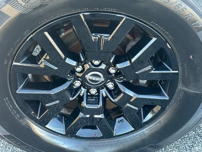 2023 Nissan Frontier Crew Cab 4x4 SV Auto