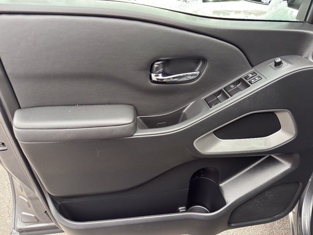 2024 Nissan Frontier Crew Cab 4x4 SV