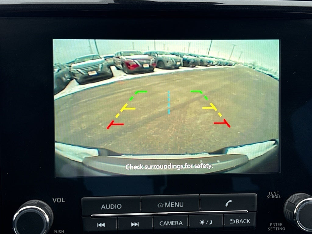 2024 Nissan Frontier Crew Cab 4x4 SV