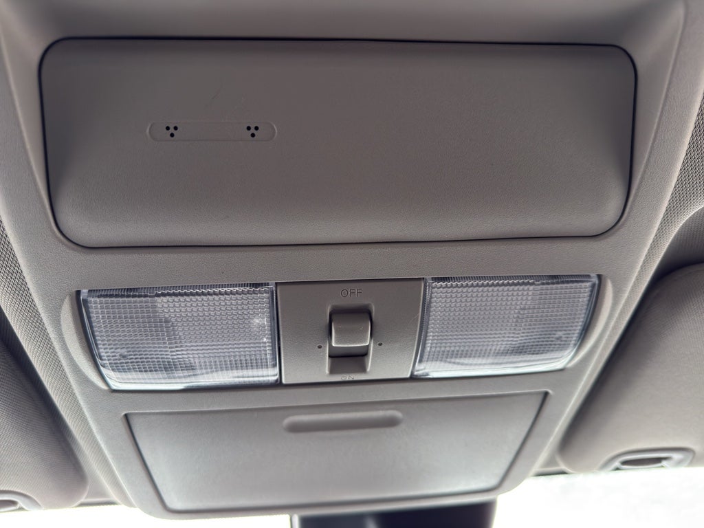 2024 Nissan Frontier Crew Cab 4x4 SV