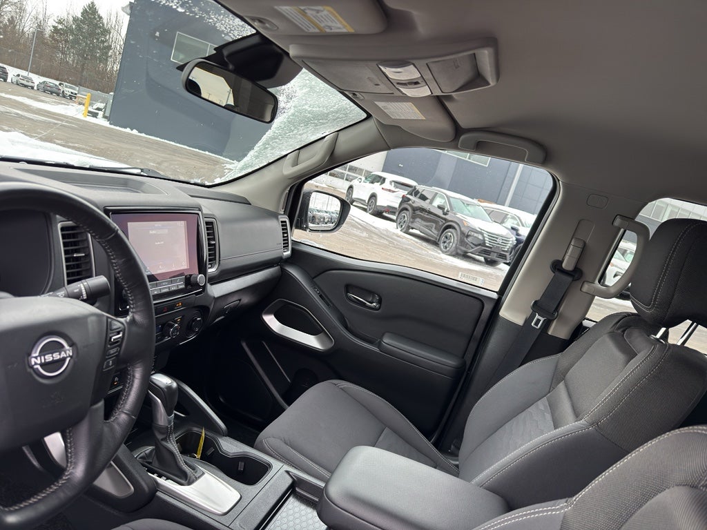 2024 Nissan Frontier Crew Cab 4x4 SV