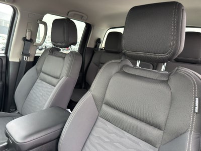 2024 Nissan Frontier Crew Cab 4x4 SV