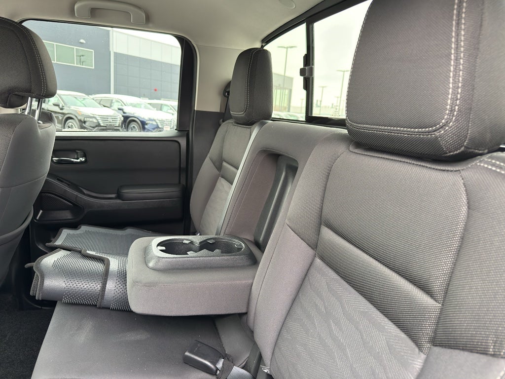 2024 Nissan Frontier Crew Cab 4x4 SV