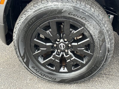 2024 Nissan Frontier Crew Cab 4x4 SV