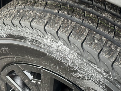 2024 Nissan Frontier Crew Cab 4x4 SV