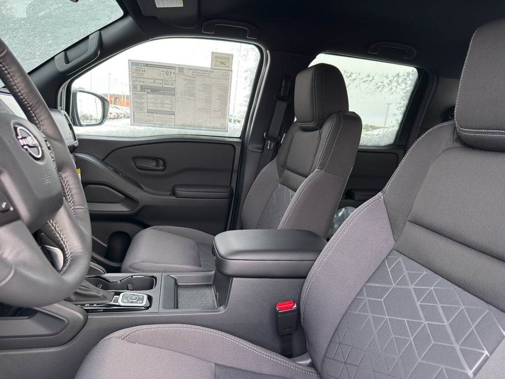 2026 Nissan Frontier Crew Cab 4x4 SV