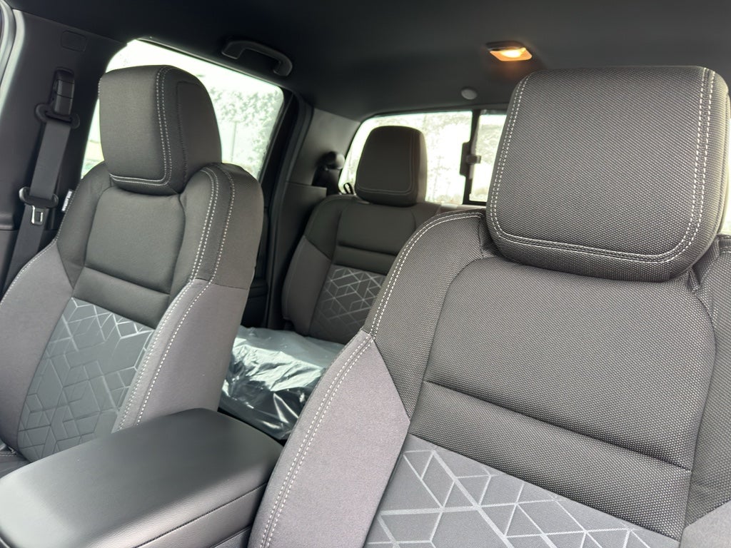 2026 Nissan Frontier Crew Cab 4x4 SV