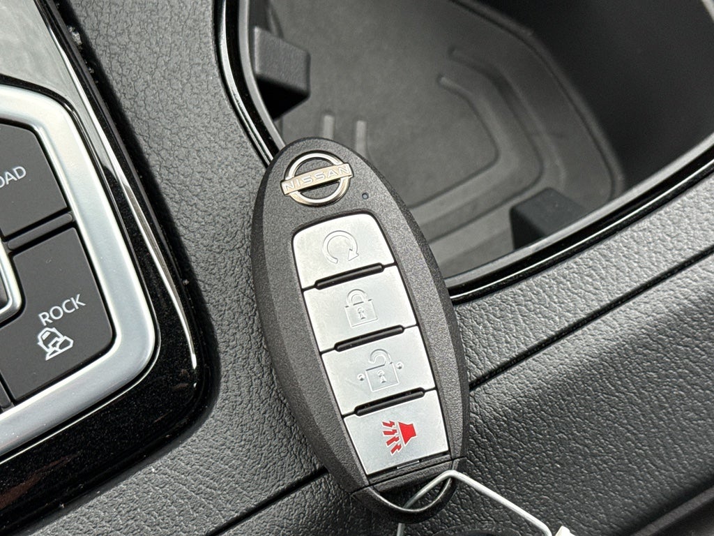 2026 Nissan Frontier Crew Cab 4x4 SV