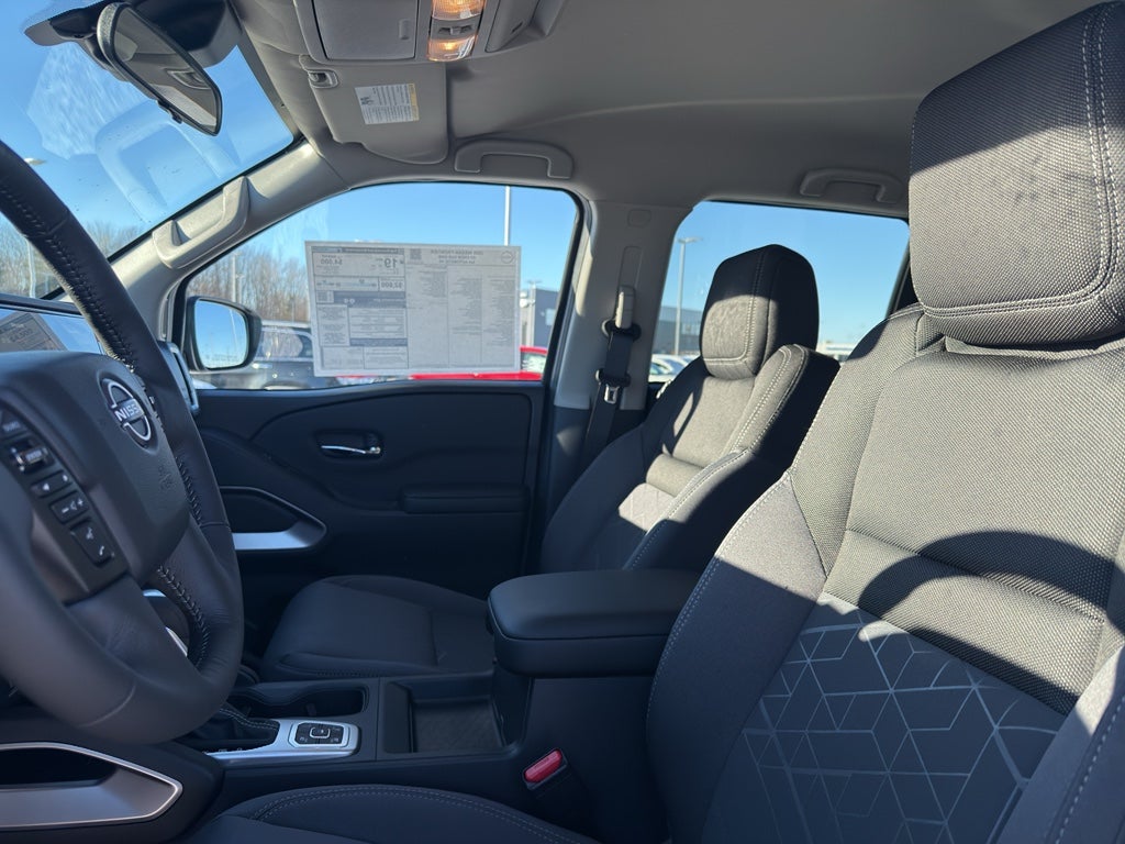 2026 Nissan Frontier Crew Cab 4x4 SV