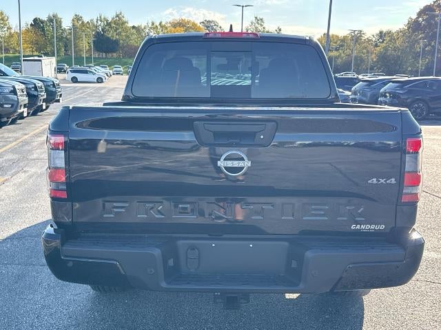2027 Nissan Frontier Crew Cab 4x4 SV