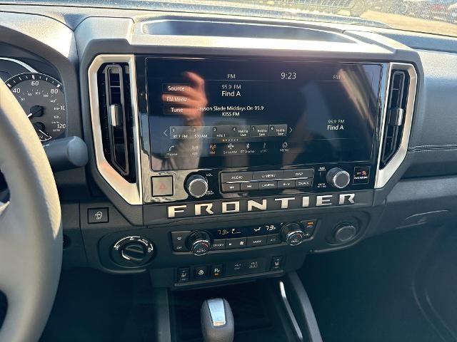 2027 Nissan Frontier Crew Cab 4x4 SV