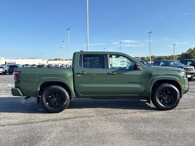 2027 Nissan Frontier Crew Cab 4x4 SV