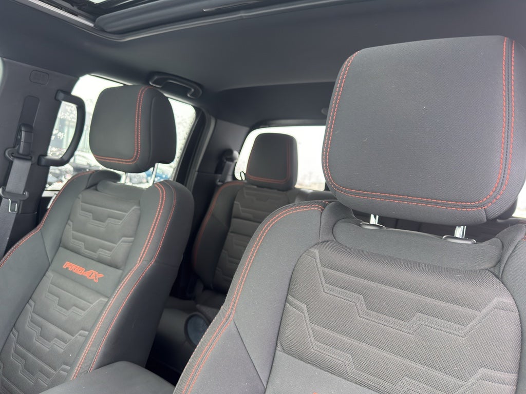 2022 Nissan Frontier Crew Cab 4x4 PRO-4X Auto