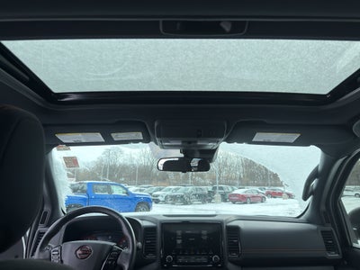 2022 Nissan Frontier Crew Cab 4x4 PRO-4X Auto