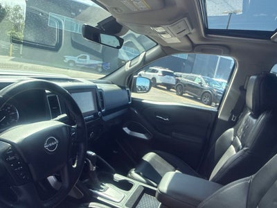 2024 Nissan Frontier Crew Cab 4x4 SL