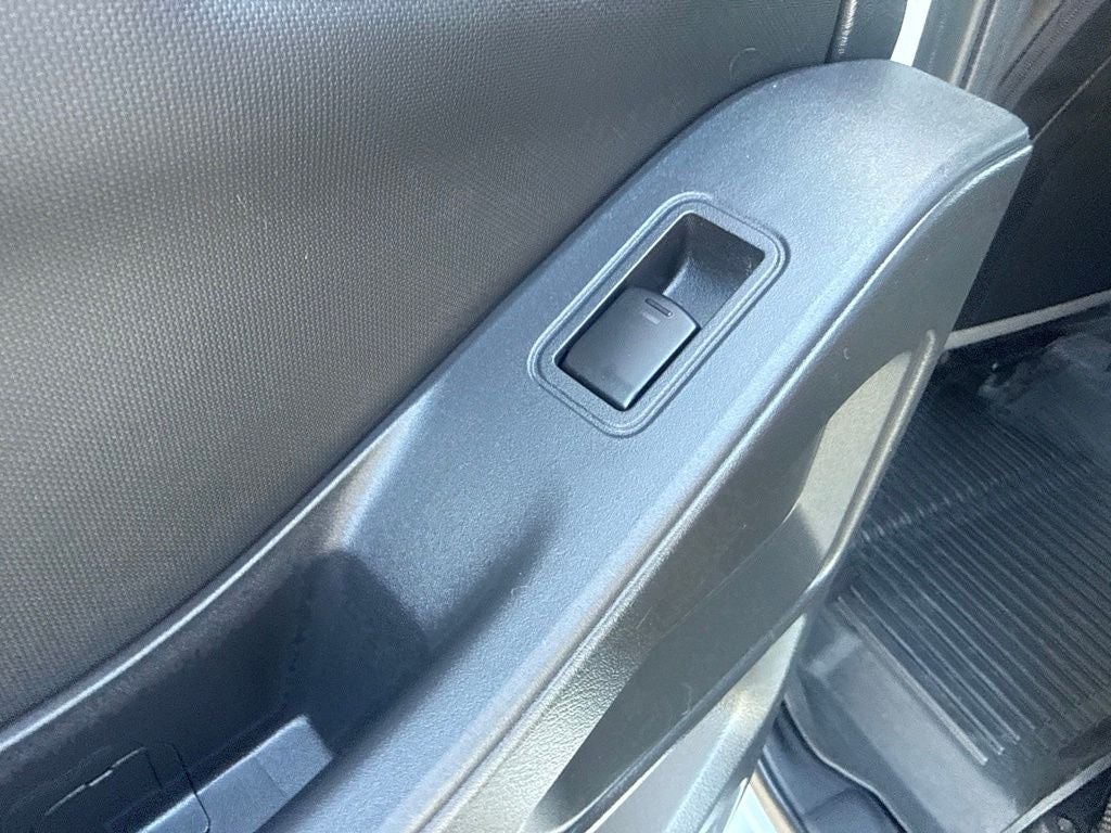 2024 Nissan Frontier Crew Cab 4x4 SL