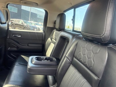 2024 Nissan Frontier Crew Cab 4x4 SL