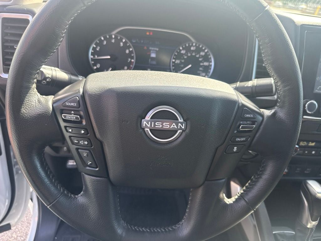 2024 Nissan Frontier Crew Cab 4x4 SL
