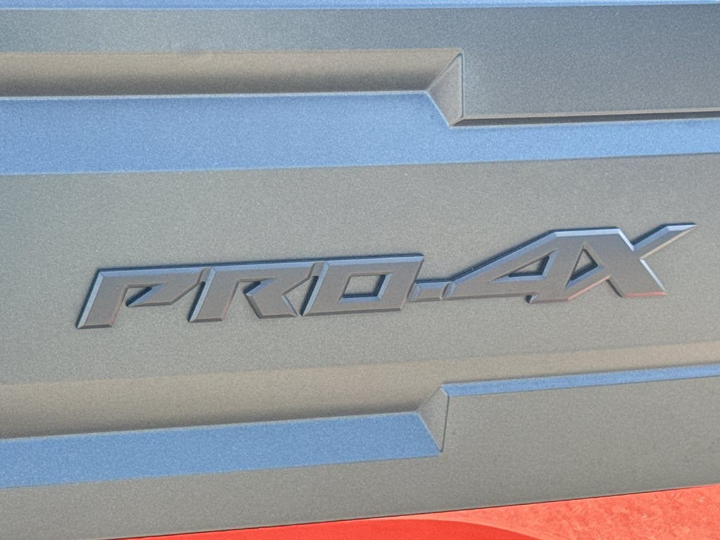2025 Nissan Frontier Crew Cab 4x4 PRO-4X