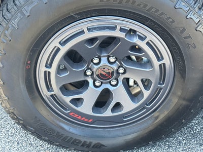 2025 Nissan Frontier Crew Cab 4x4 PRO-4X