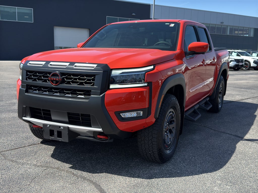 2025 Nissan Frontier Crew Cab 4x4 PRO-4X