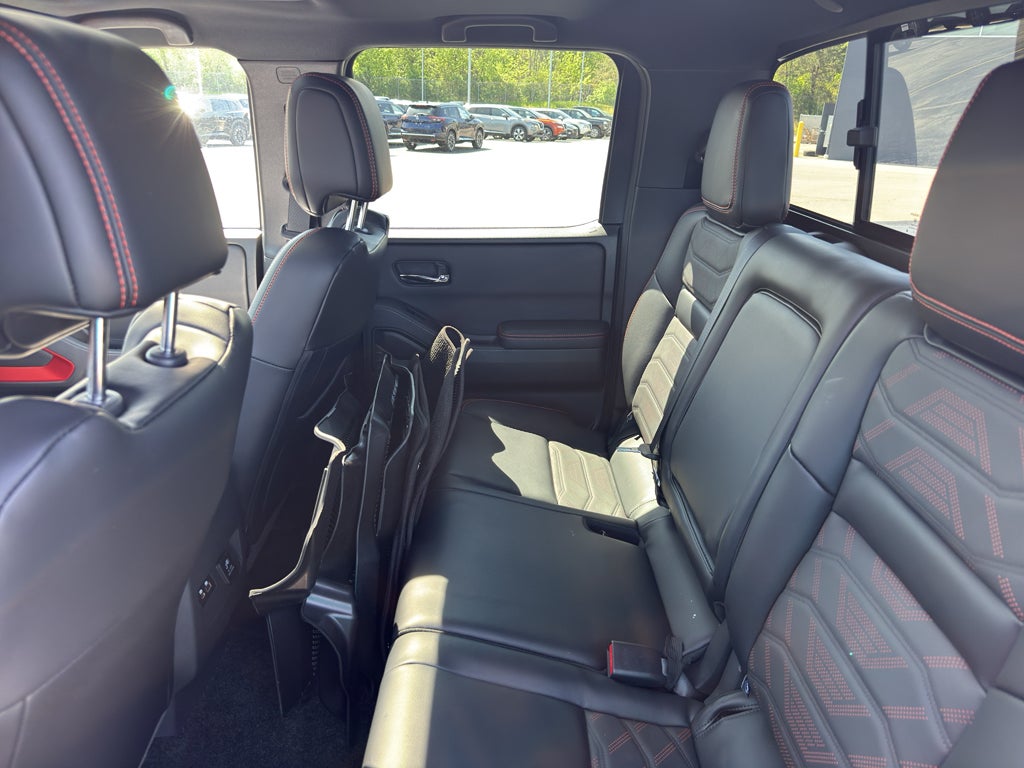 2025 Nissan Frontier Crew Cab 4x4 PRO-4X