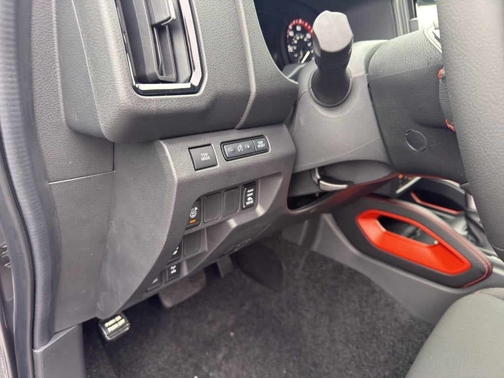 2026 Nissan Frontier Crew Cab 4x4 PRO-4X