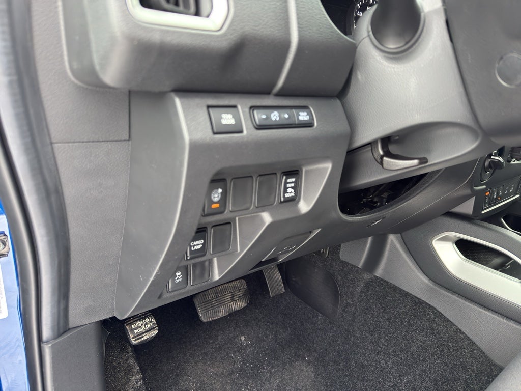 2026 Nissan Frontier Crew Cab 4x4 SV