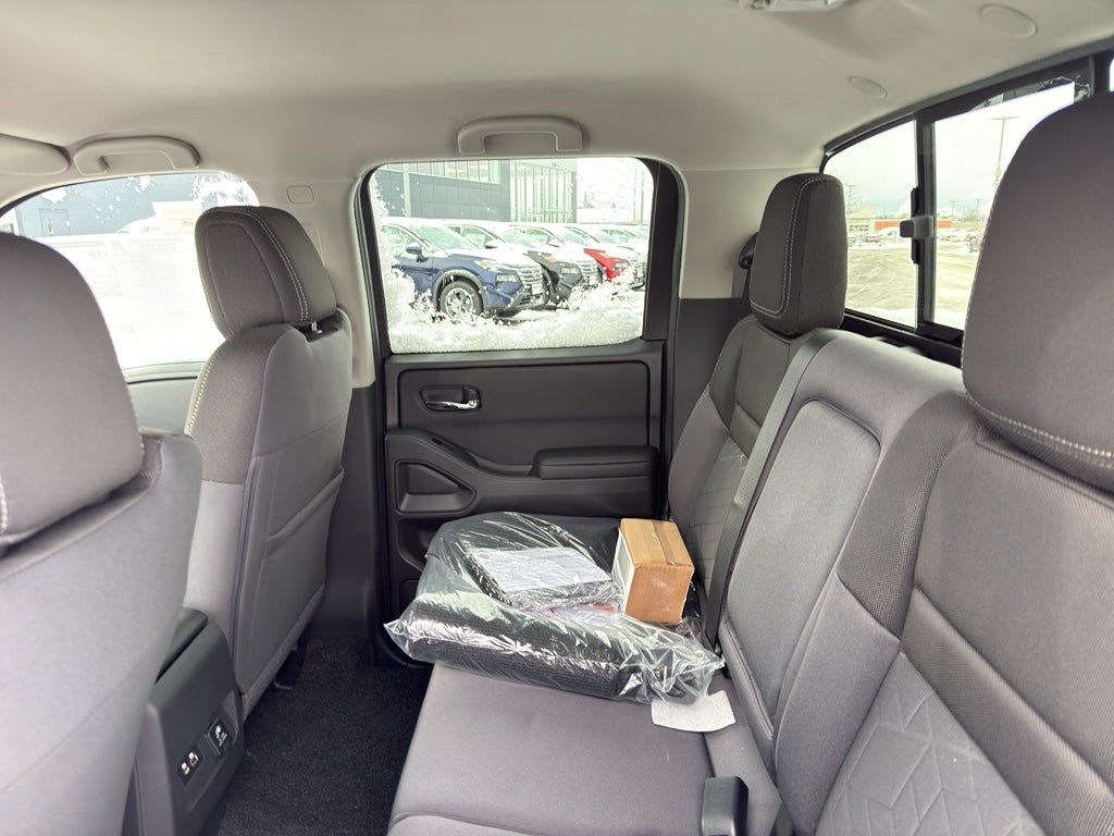 2026 Nissan Frontier Crew Cab 4x4 SV