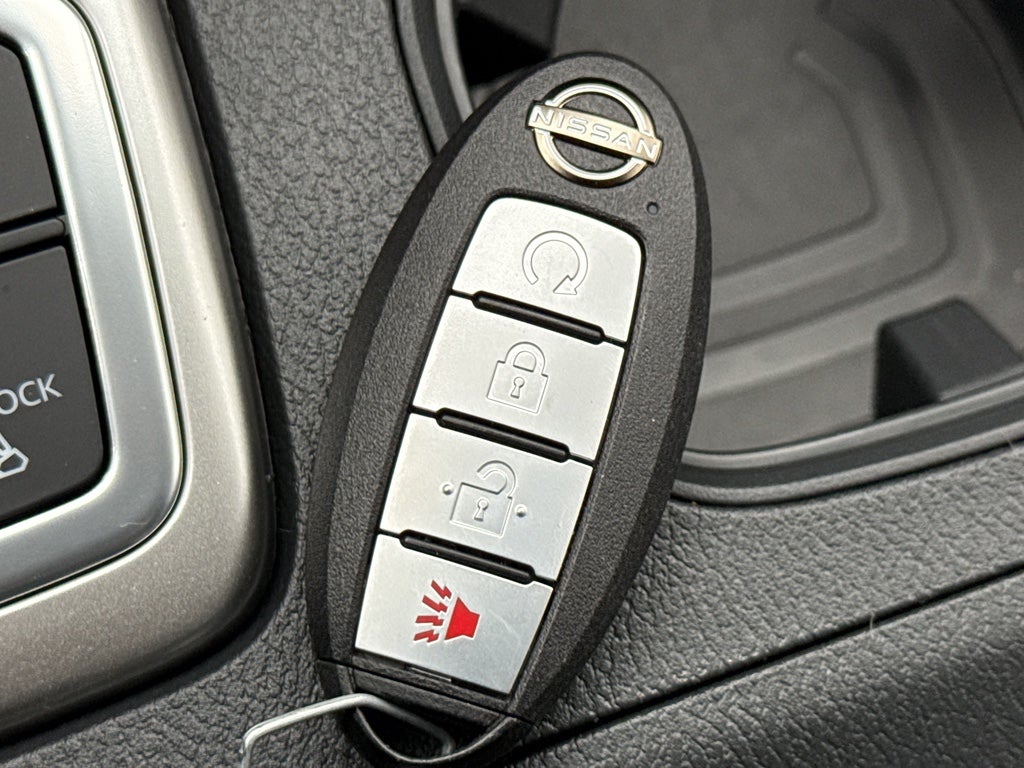 2026 Nissan Frontier Crew Cab 4x4 SV