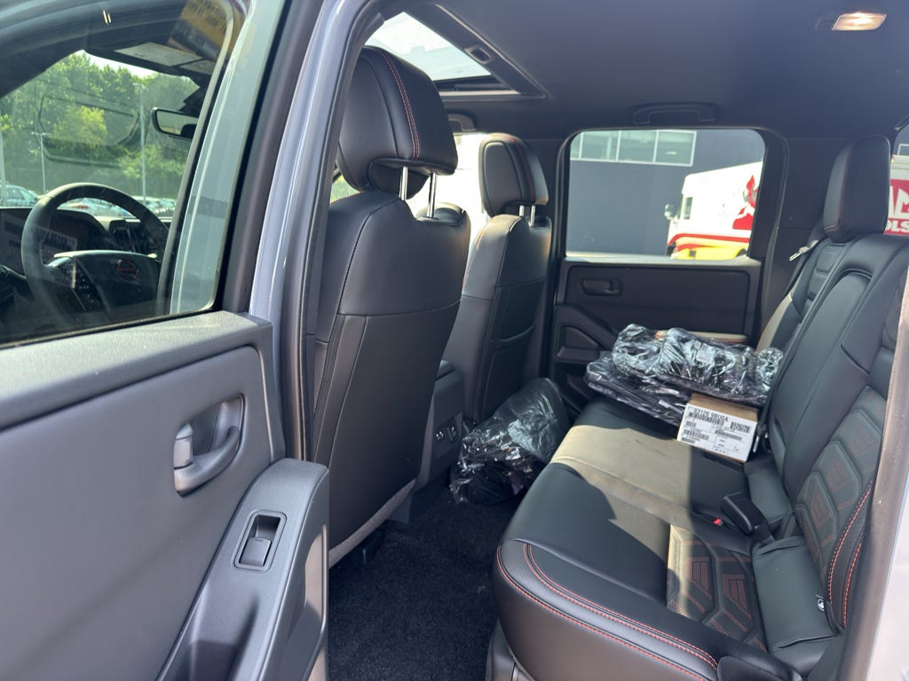 2026 Nissan Frontier Crew Cab 4x4 PRO-4X