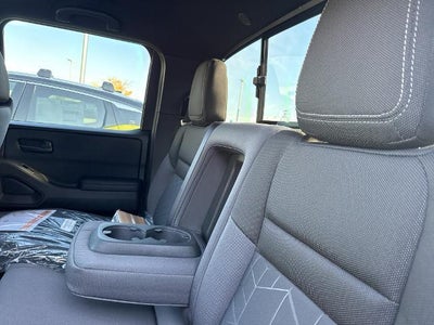 2027 Nissan Frontier Crew Cab 4x4 SV