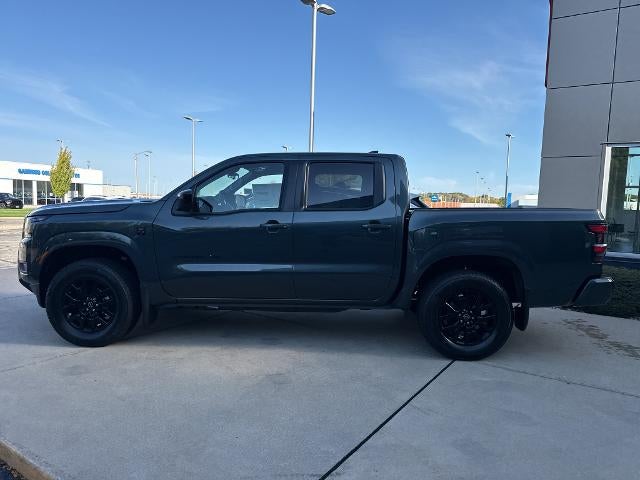 2027 Nissan Frontier Crew Cab 4x4 SV
