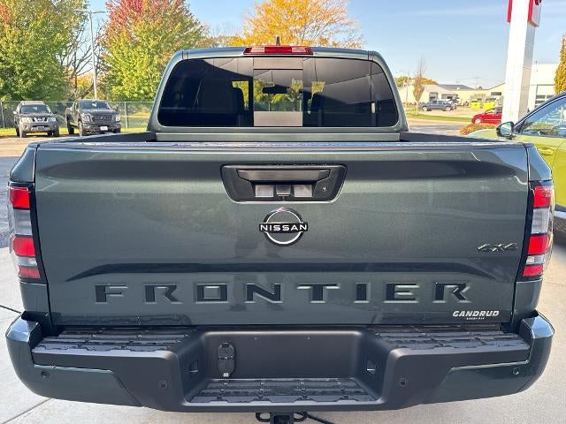 2027 Nissan Frontier Crew Cab 4x4 SV