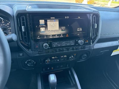 2027 Nissan Frontier Crew Cab 4x4 SV